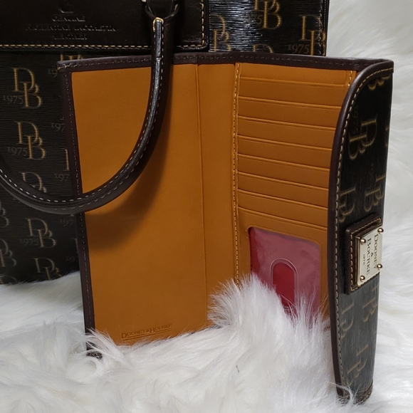 Handbag - Picture 6 of 12